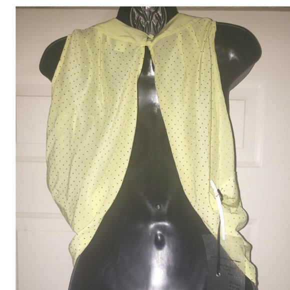 Open back shirt with gold studs - Picture 2 of 2